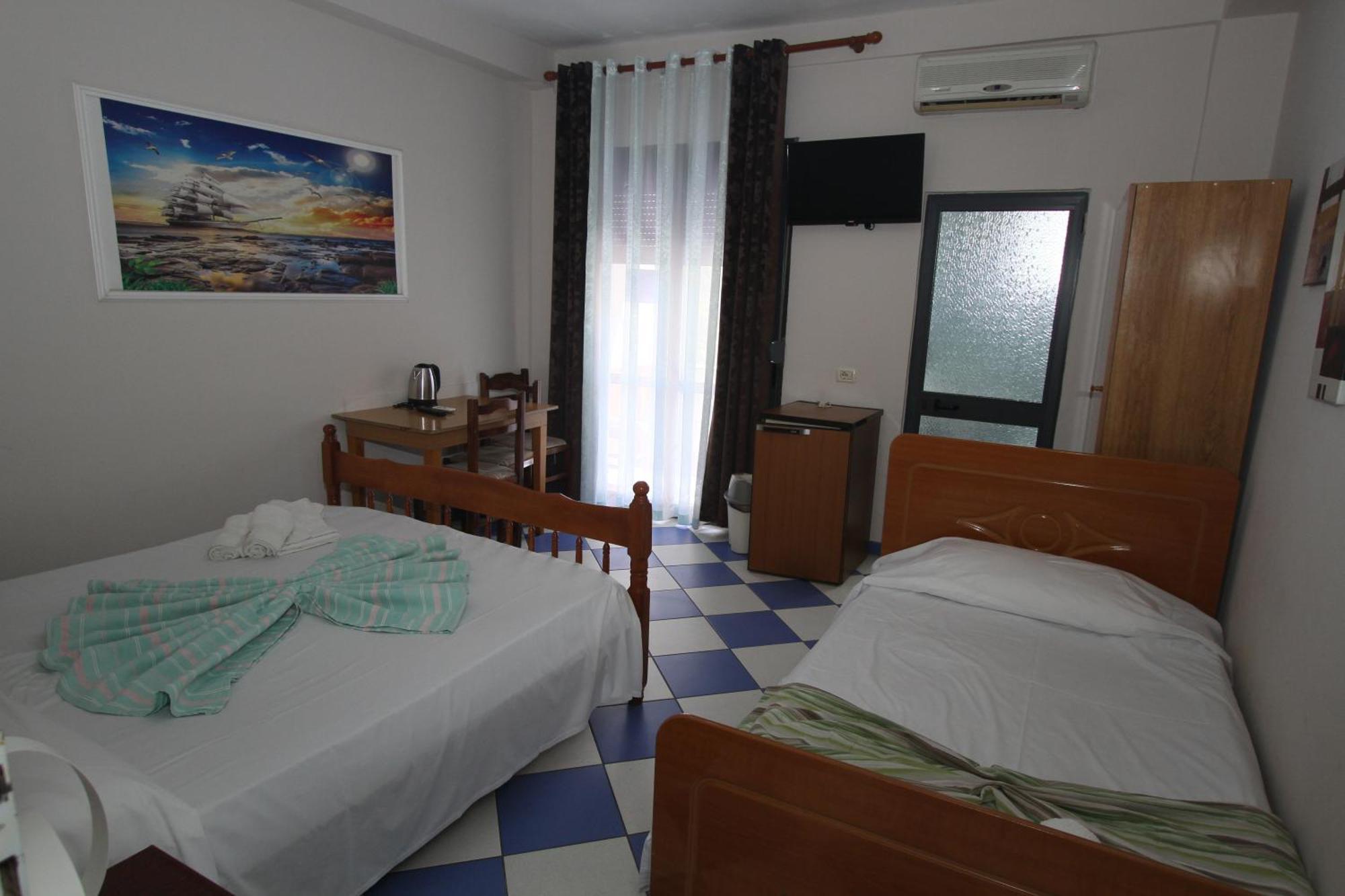 Kompleksi Eli Guest House Durrës 外观 照片