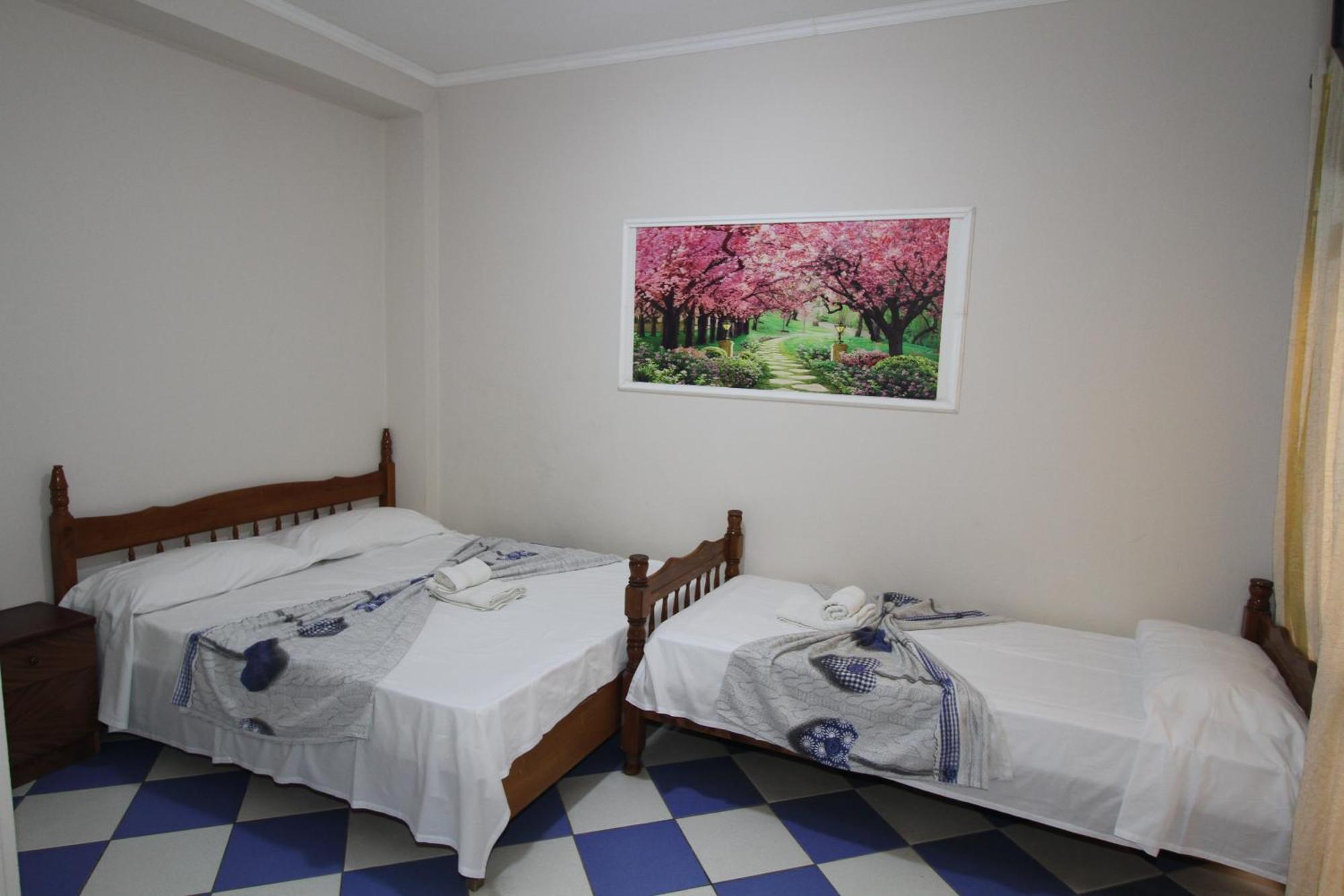 Kompleksi Eli Guest House Durrës 外观 照片