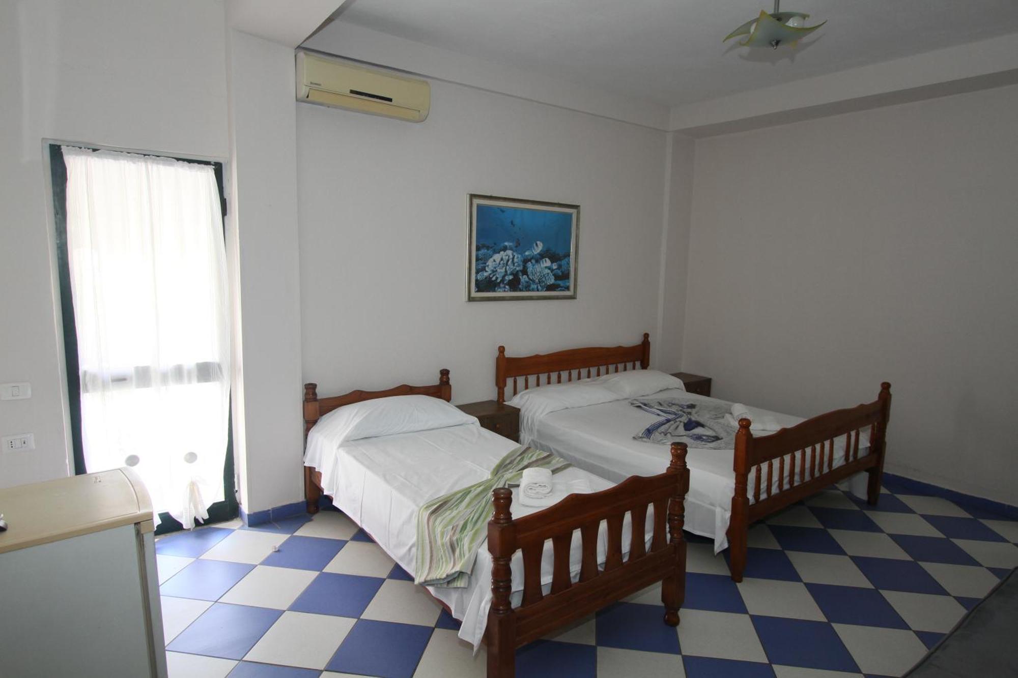 Kompleksi Eli Guest House Durrës 外观 照片