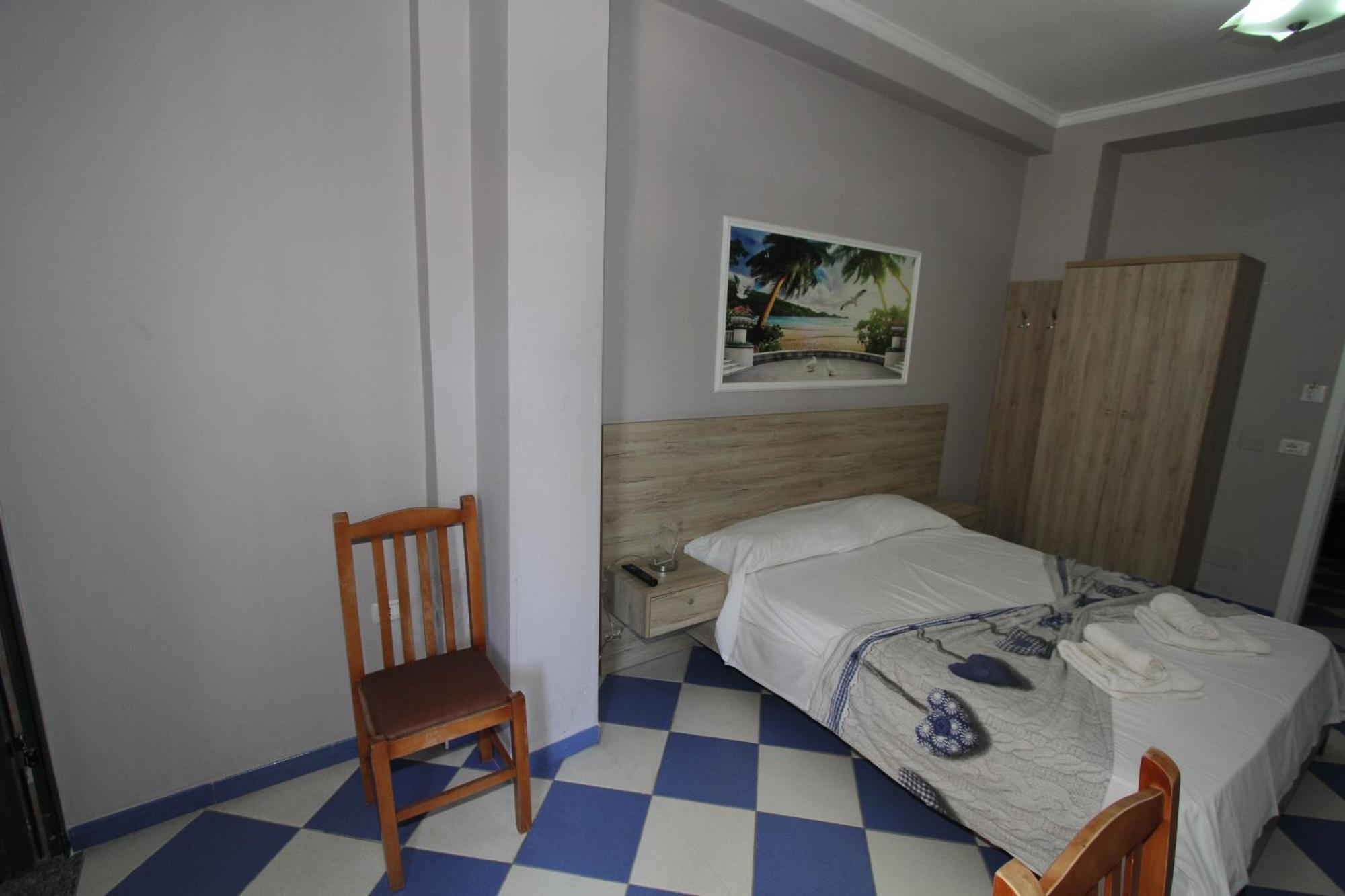 Kompleksi Eli Guest House Durrës 外观 照片